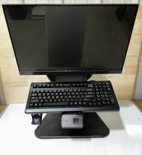 Ab00304-a Arxium Display Terminal With Datalogic Scanner/keyboard/monitor And Fingerscanner
