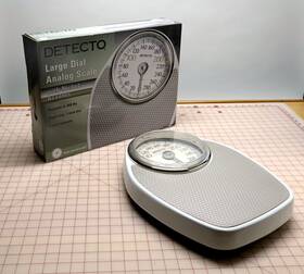 1320d Detecto 1329d Bathroom Scale Oblong Chrome And White 16 Inch