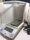 E02130 Ohaus Explorer Analytical Lab