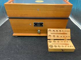 M-w-33 Henry Troemner Inc. Vintage Pharmacy/apothecary Balance Scale With Weight Set