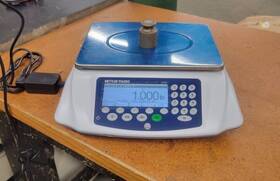Ics241-06002 Mettler Toledo 30083490 Counting Scale Commercial 15lbs 6kg
