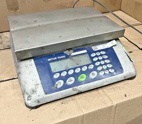 442-35 Mettler Toledo Scale Model Bba Sd Capacity 35 Kg Or 70 Lb Needs Repair