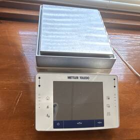 Xpe10002s Mettler Toledo Top Loading Balance Laboratory Scale