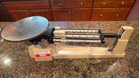 700800 Ohaus Used 800 Series Triple Beam Balance 2610 Gram 5 Lb 2 Oz . Made In Usa