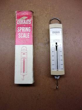 8001-mc Ohaus Spring Scales Model 0-250 Gram / 0-9 Oz. Lightly Used Free S/h