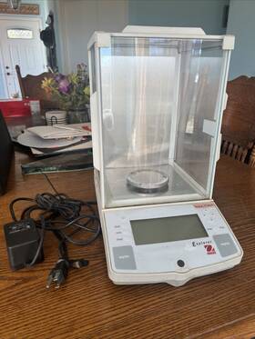 E00640 Ohaus Explorer Digital Analytical Balance Laboratory Scale 62g D 0.1mg