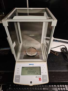 E0rr80 Ohaus Explorer Analytical Balance 210/100g
