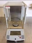 E11140 Ohaus Explorer -