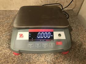 R41me30 Ohaus Ranger 4000 Compact Bench Scale 30kg