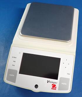 V1rw60 Ohaus Voyager Laboratory Model 1000/4100g D 0.1/0.01