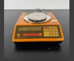 Sartorious E2000D Top Loading 500/2000G Capacity Laboratory Balance. Fixed Price $82.17.