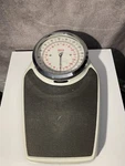 Vintage Seca 762 Mechanical Floor Scale Made Germany 320 Lb 150 Kg Capacity. Fixed Price $54.99.
