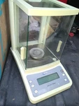 Digital Lab Scale Balance. Fixed Price $250.00.