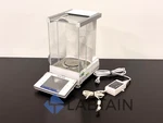 Mettler Toledo XPE204S Analytical Balance Digital Scale - S/n B623577758. Fixed Price $1500.00.