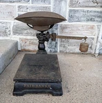 Antique Fairbanks Cast Iron Brass Countertop Platform Merchantile Balance Scale. Fixed Price $169.99.