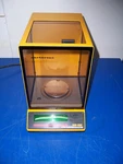 11992 Sartorius 1801 Scale Balance Enclosed 110GRAM / 0.1MG. Fixed Price $400.00.