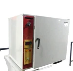 Heraeus 5050 70 Drying Oven Heating Incubator. Fixed Price $697.89.