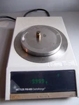 10161 Mettler PM460 Delta Range Scale / Balance 400G Max. Fixed Price $400.00.