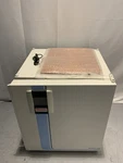 Thermo Scientific Heracell 240I Gp Incubator With 3X Shelves And Power Cable. Fixed Price $1180.97.