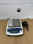 Denver Instruments SI-2002 Summit Series Top Loading Balance. Fixed Price $650.00.