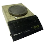 Fisher Scientific XT-1800 Top Loading Balance 0-1800 Grams. Fixed Price $199.99.