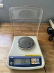 Uwe JW-1000 Balance Counting Scale With Power Supply. Fixed Price $100.00.