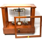 Seederer Kohlbusch Jewelers Antique Scale Sargent Case Weights Included Gorgeous. Fixed Price $319.95.