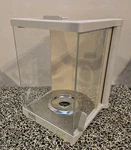 Mettler Toledo Pb Balance Draftshield, 3-DOOR, Great Working Condition. Fixed Price $279.00.