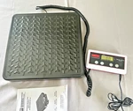 Rubbermaid Commercial Model 4040 400LBS / 180KG Capacity Digital Receiving Scale. Fixed Price $74.99.