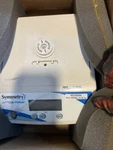 New Cole-parmer Symmetry ED2000 Portable Precision Balance/scale 2000G Capacity. Fixed Price $179.99.