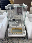 Hanchen Digital Analytical Balance Precise Electronic Scale 220G/0.0001G. Fixed Price $129.35.