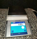Mettler Toledo XP1202S Balance D=0.01G MAX=1210.00G Lab Scale Working Great. Fixed Price $1299.00.